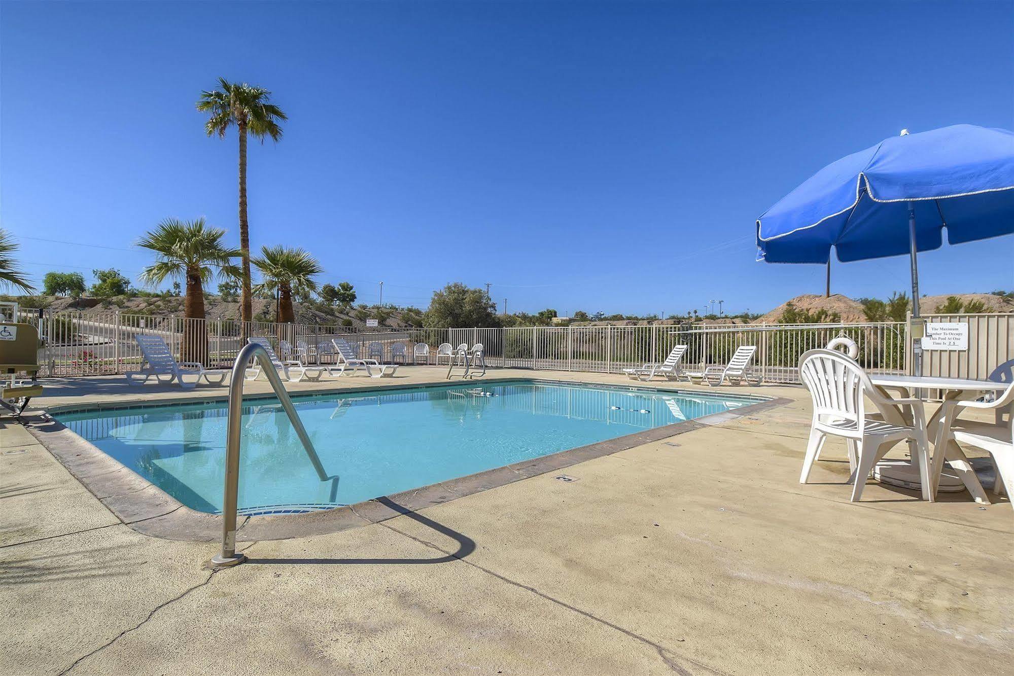 Motel 6-Needles, Ca Exterior photo